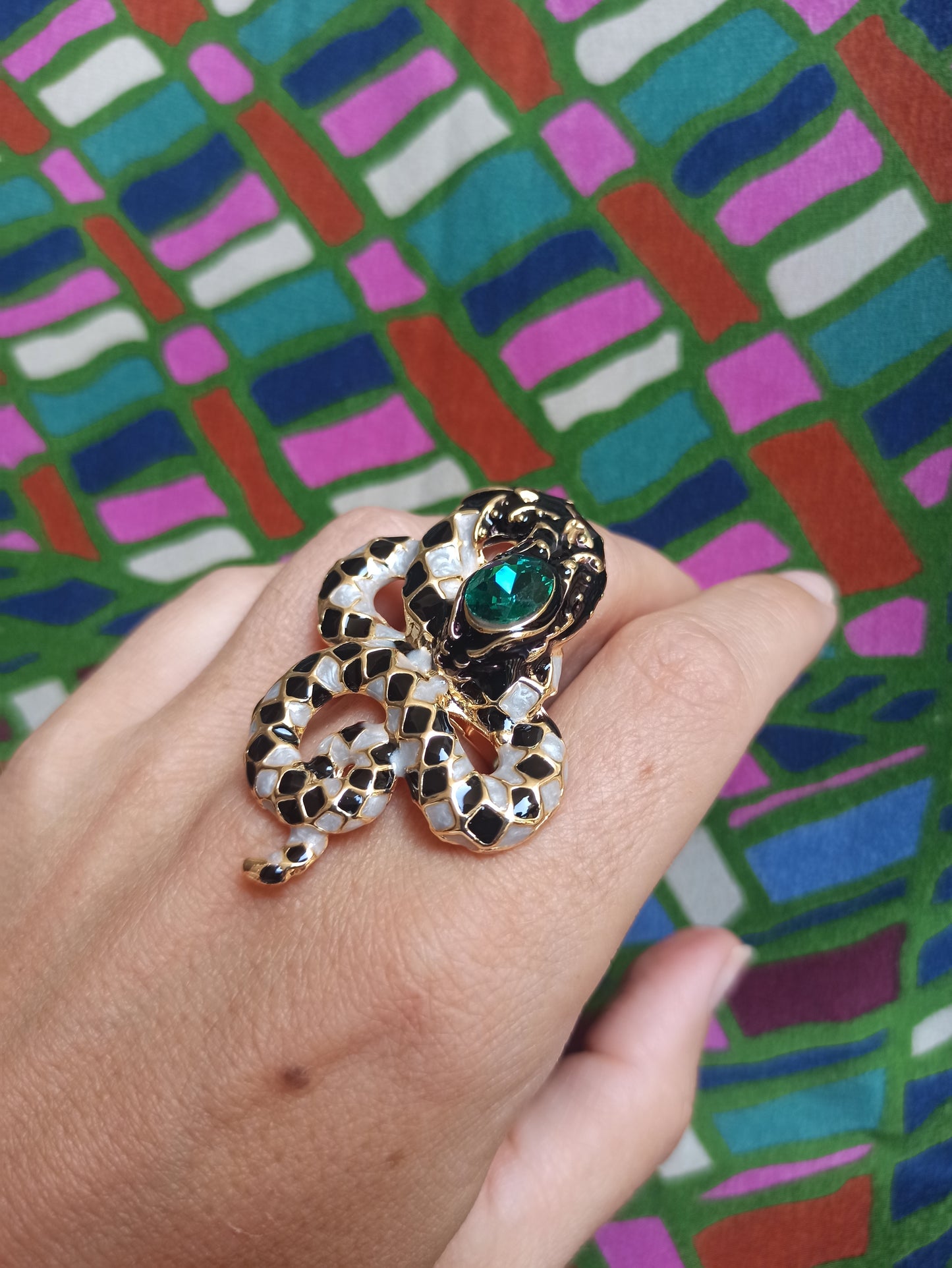 Green snake ring