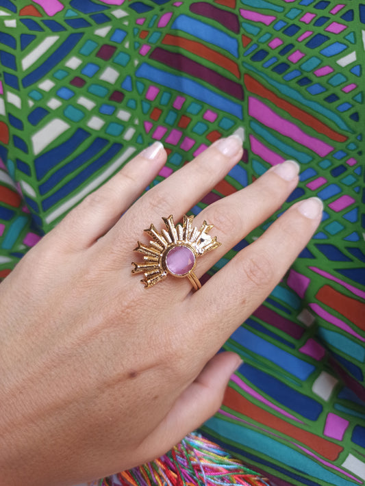 Rosafarbener goldener Ring mit halber Sonne