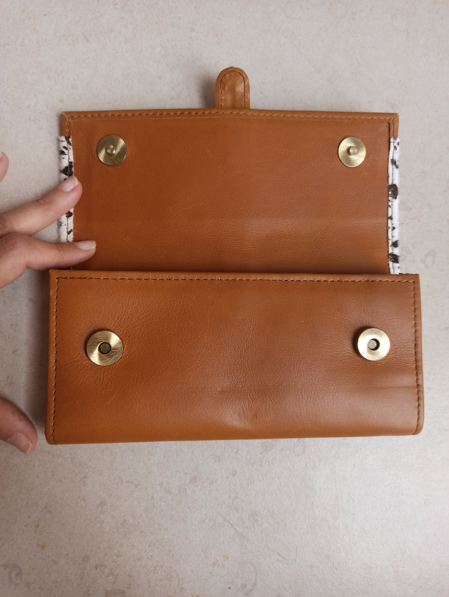 Wallet in spotted hazelnut leather