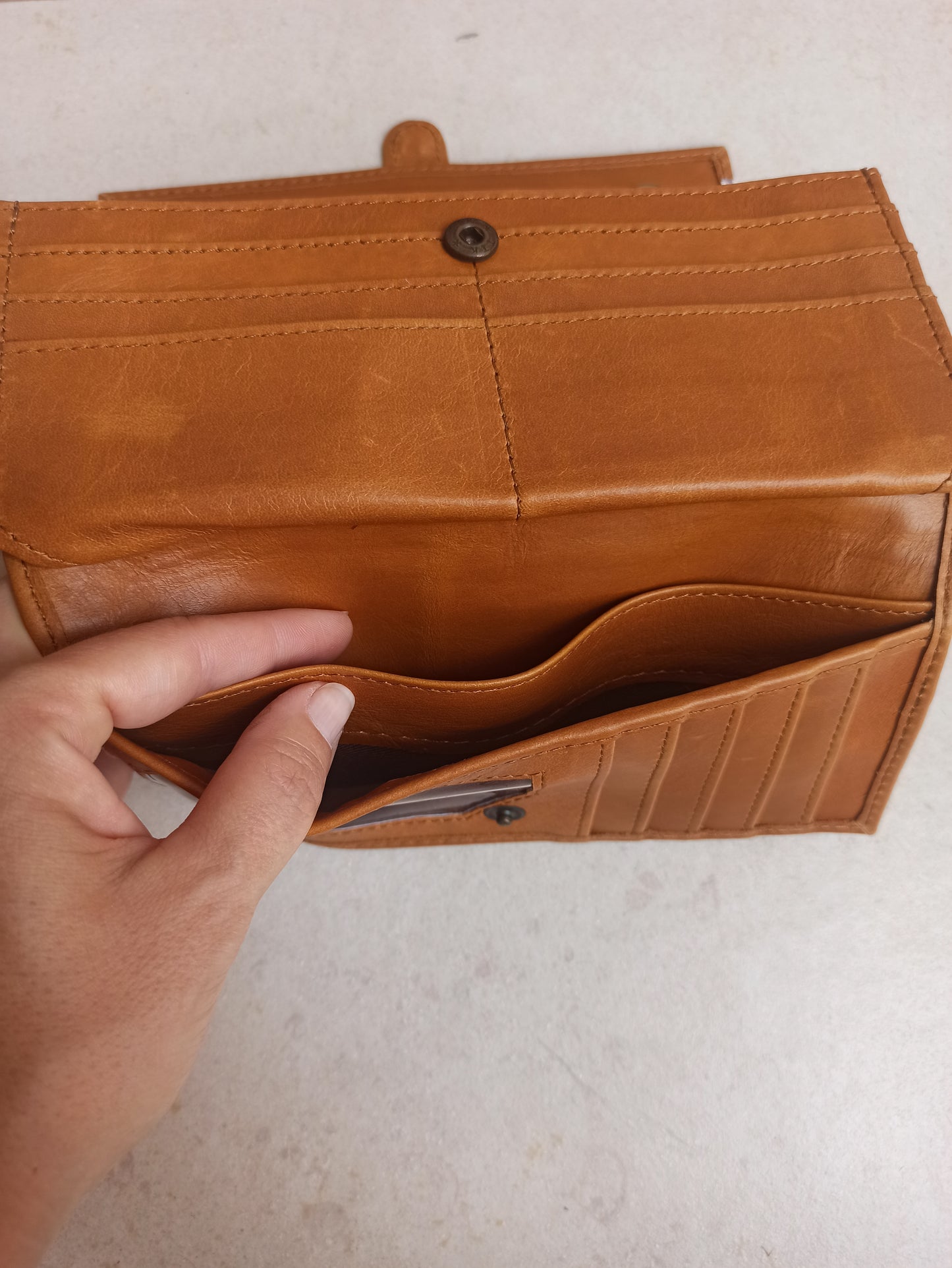 Wallet in spotted hazelnut leather