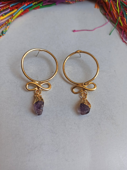 Golden amethyst chip circle earrings