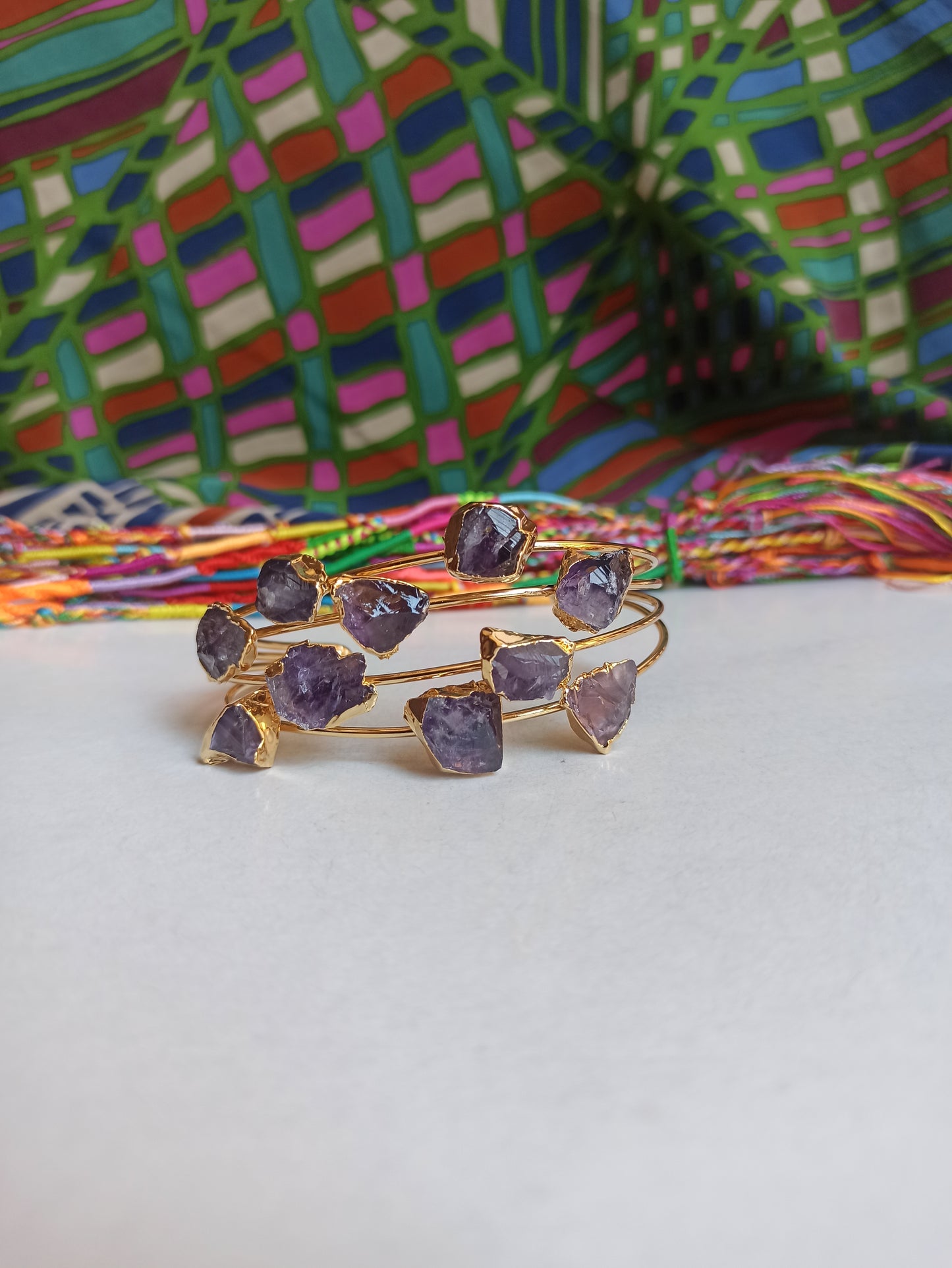 Golden bracelet with amethyst chips 3