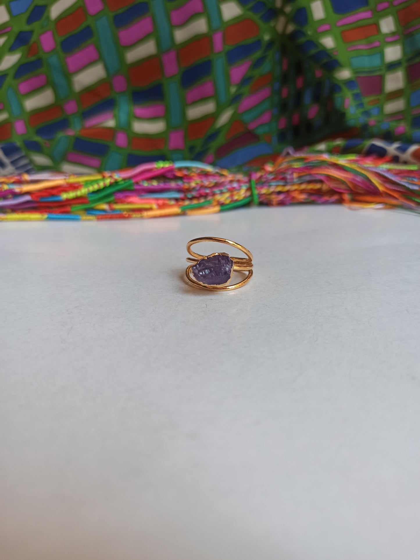 Golden ring with amethyst chips 3