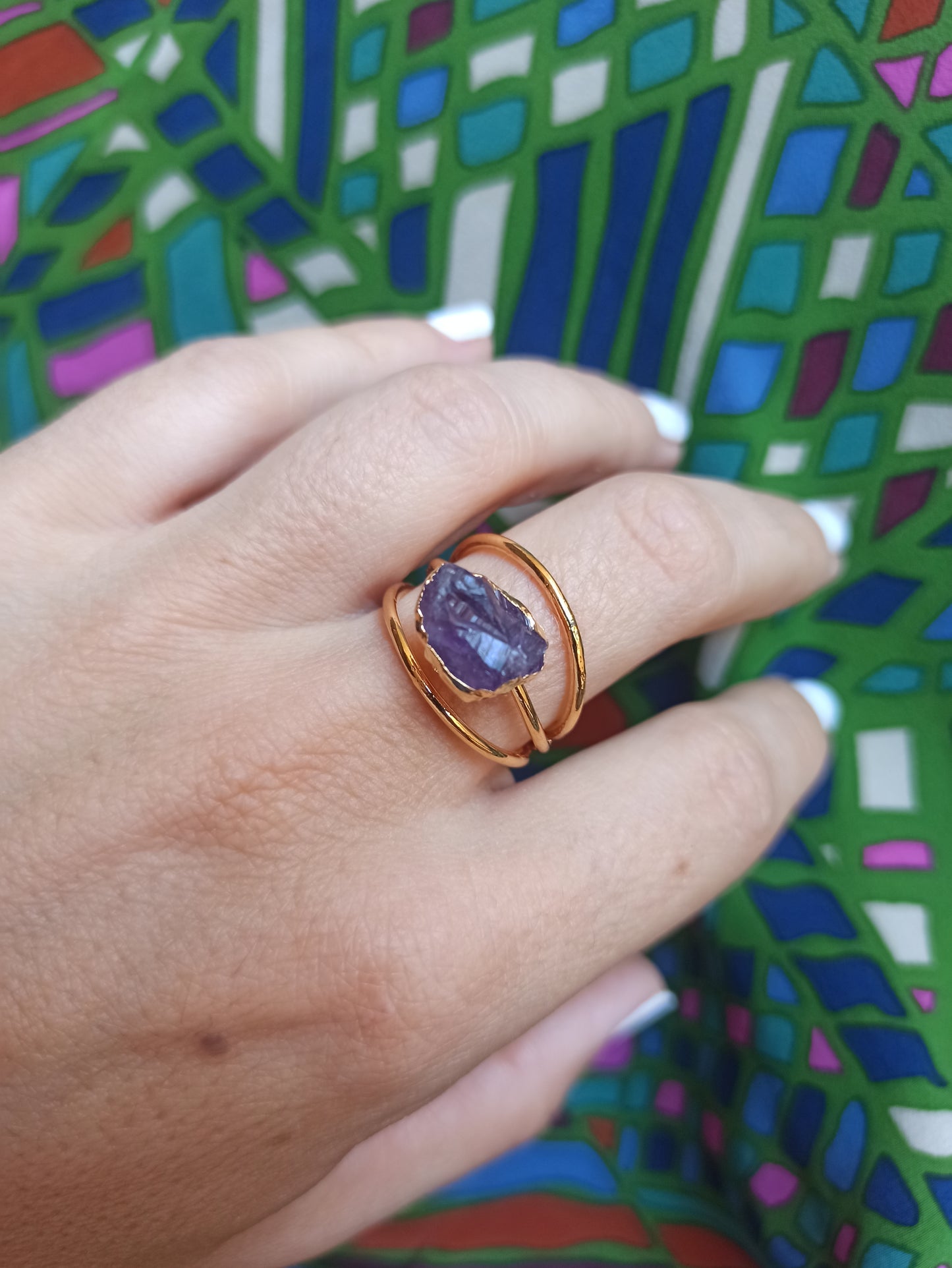 Golden ring with amethyst chips 3