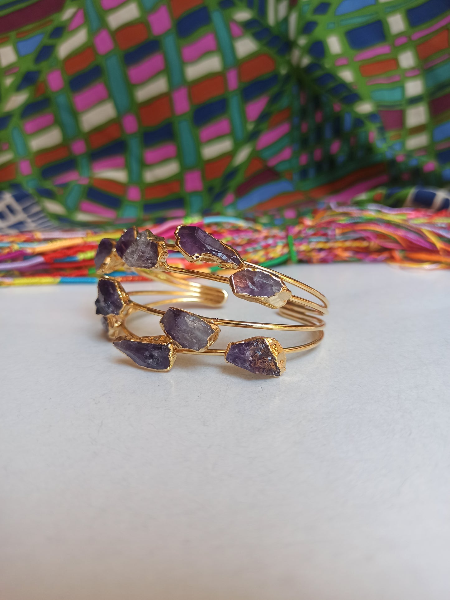 Golden bracelet with amethyst chips 2