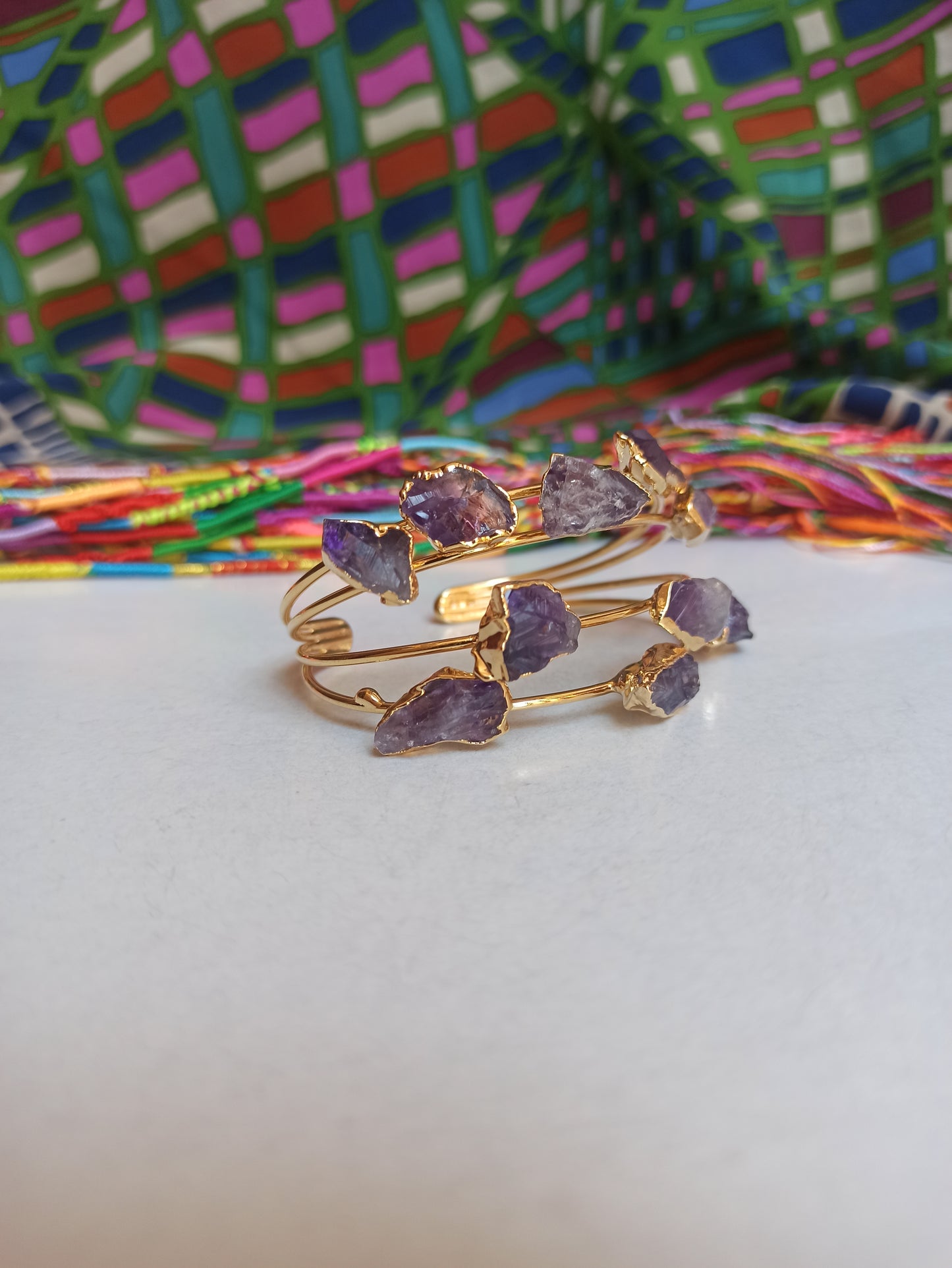 Golden bracelet with amethyst chips 2