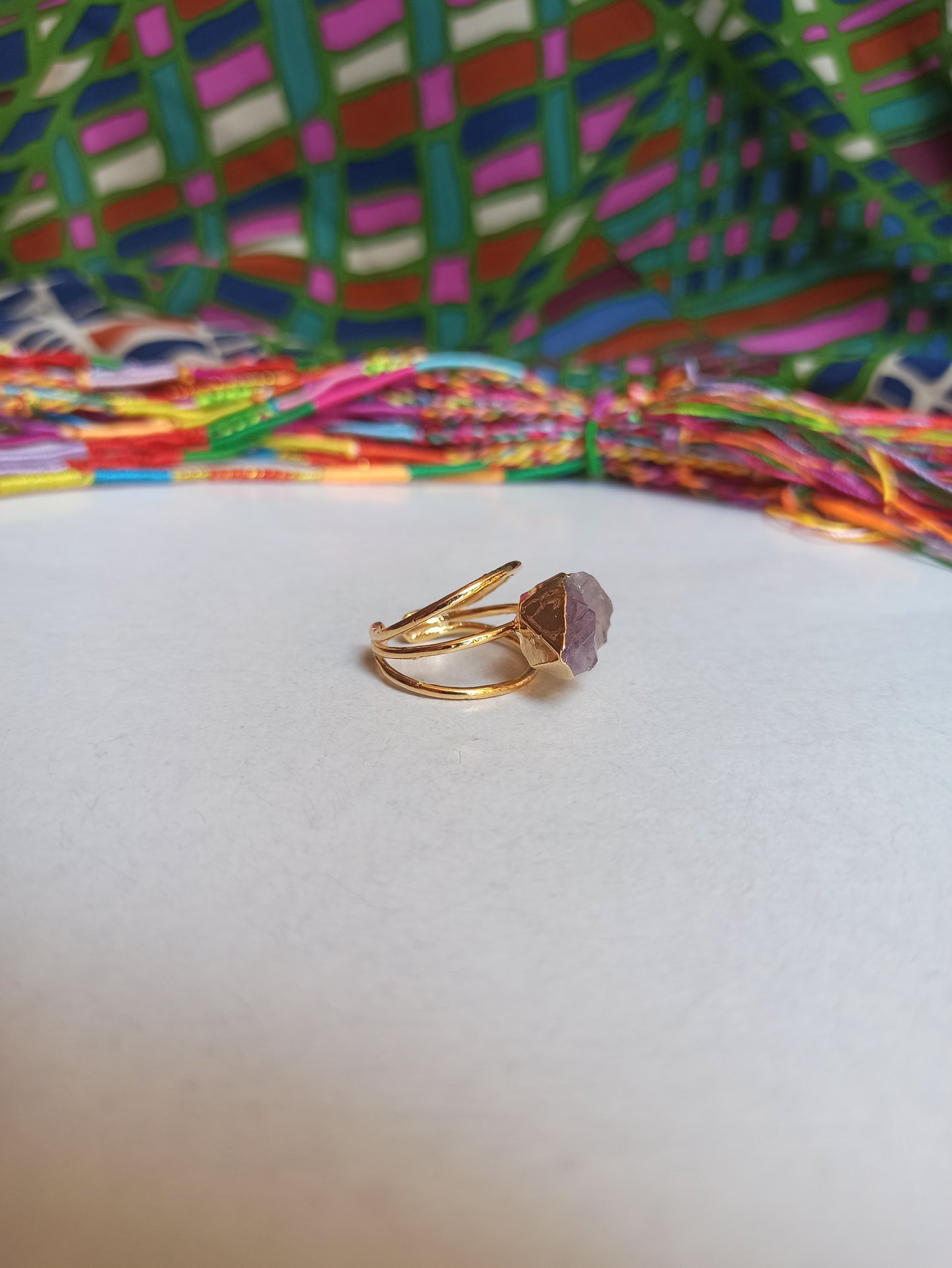 Golden ring with amethyst chips 1