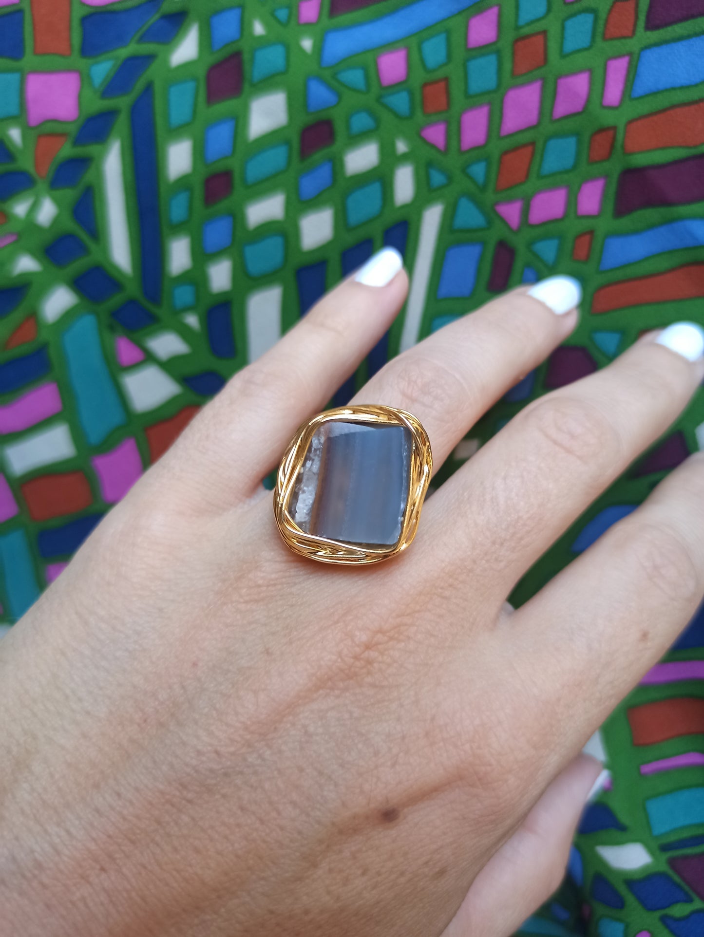 Light lilac agate golden ring