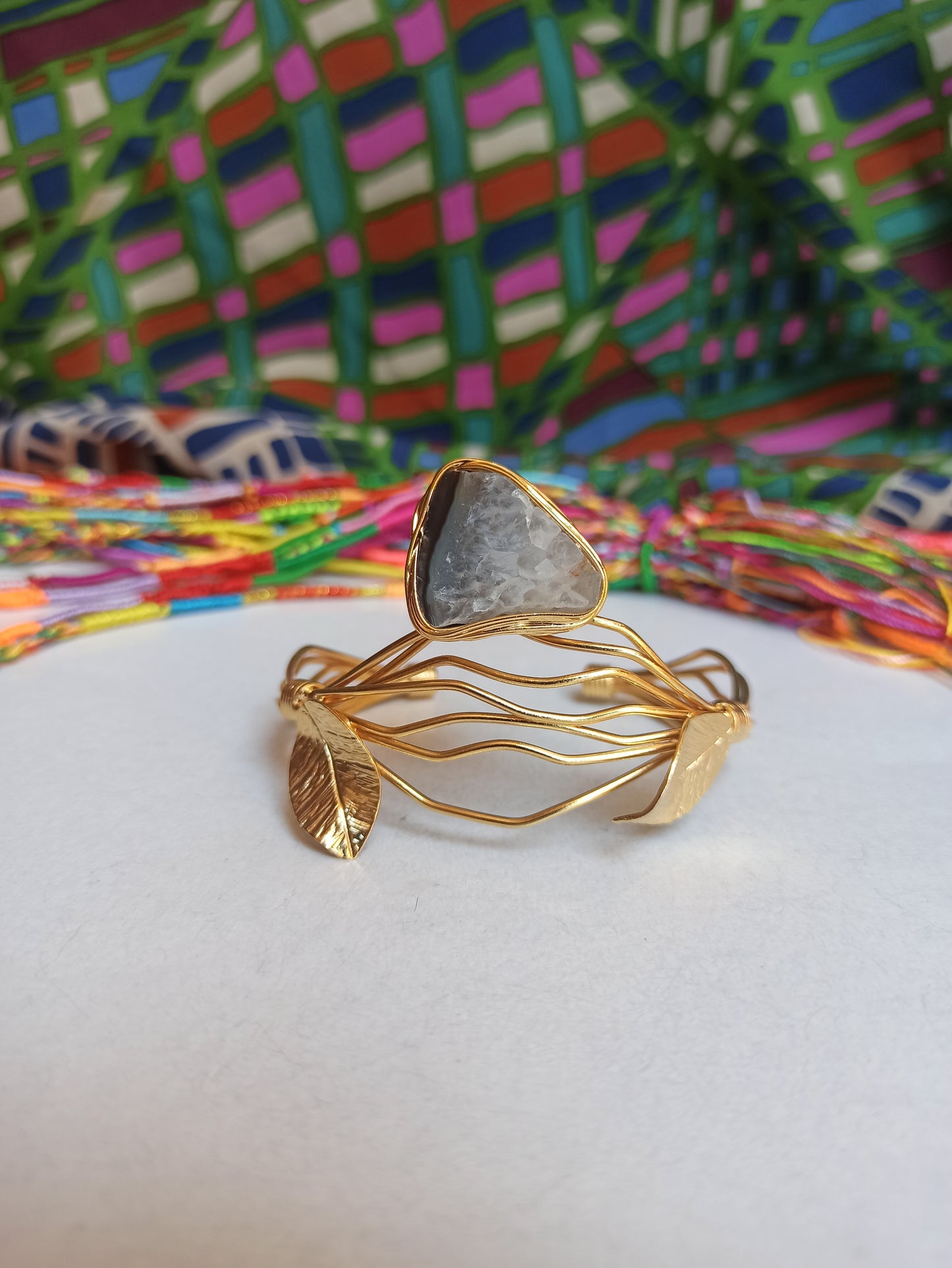 Golden bracelet with gray agate leaves