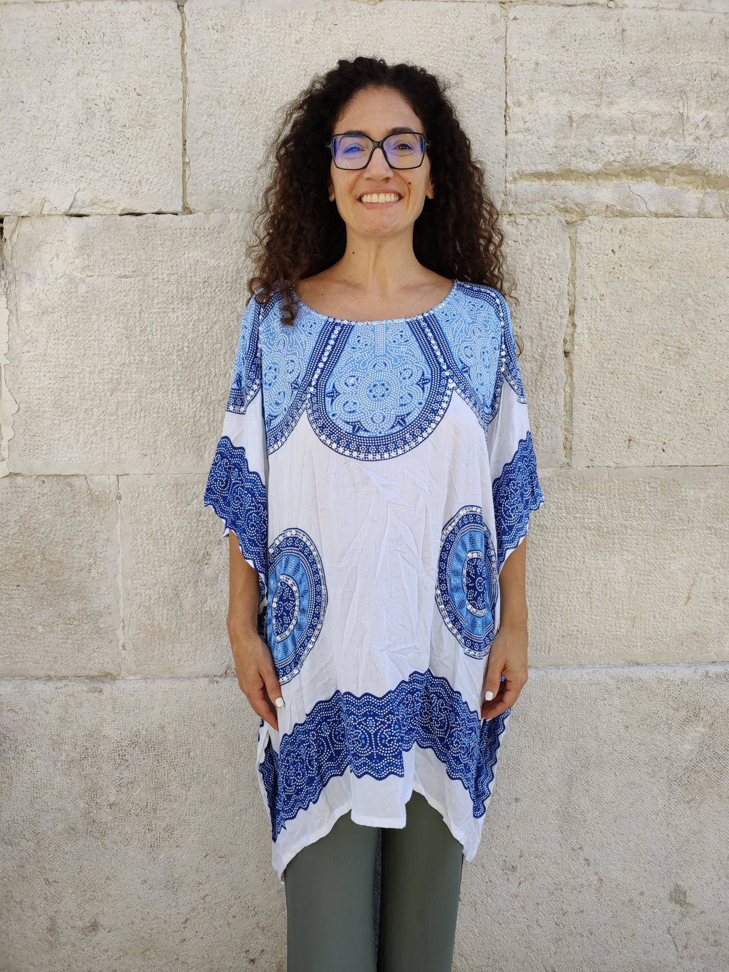 Short caftan shirt