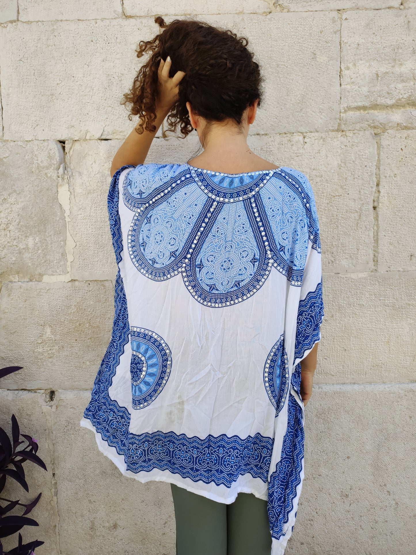 Short caftan shirt