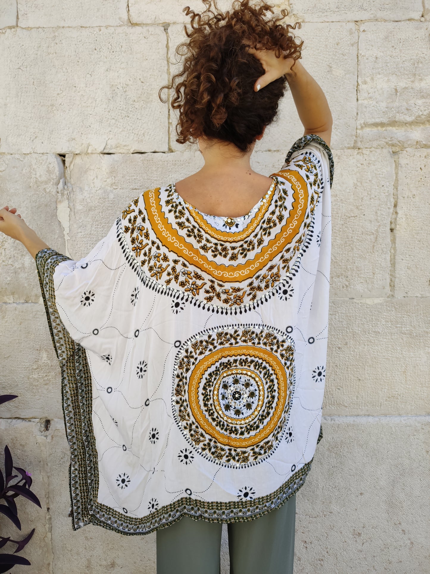 Short caftan shirt