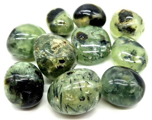 Prehnit-Einzelmineral, getrommelter Hartstein