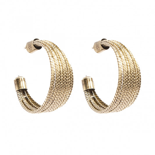 Golden circle earrings with a thousand lines