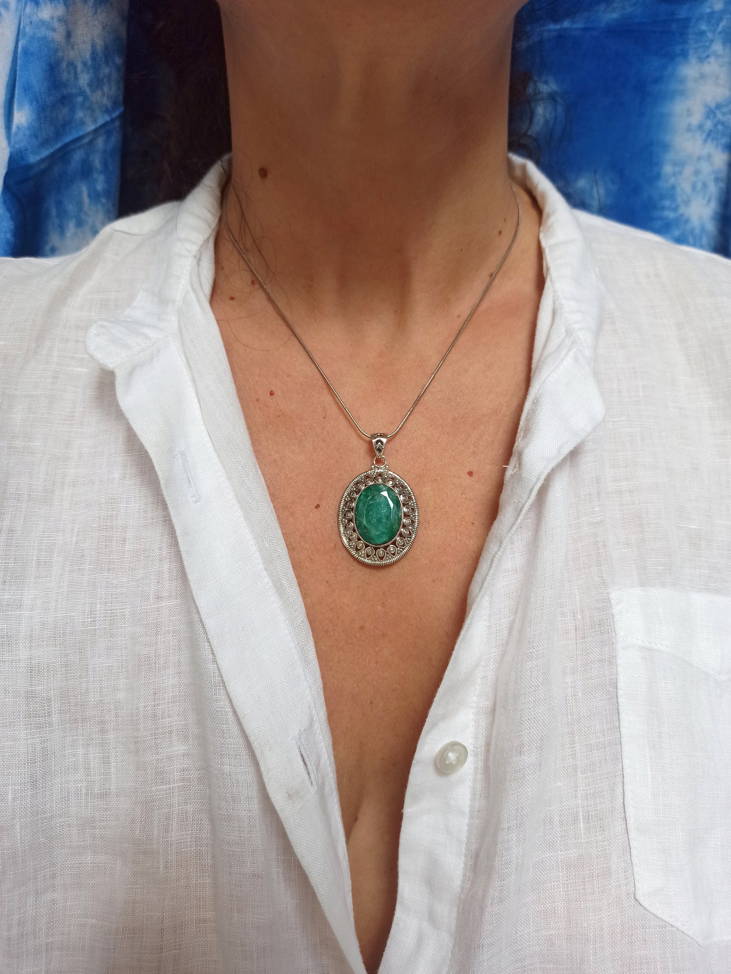 Emerald root 925 silver pendant