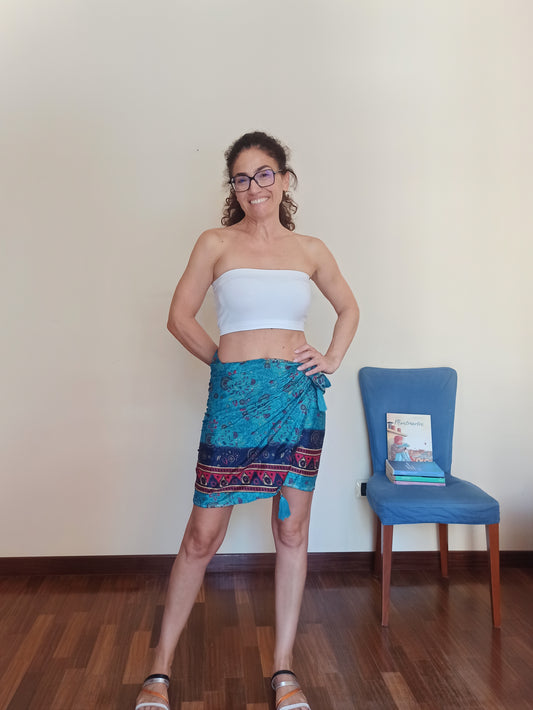 Short blue, red and gold pareo A132