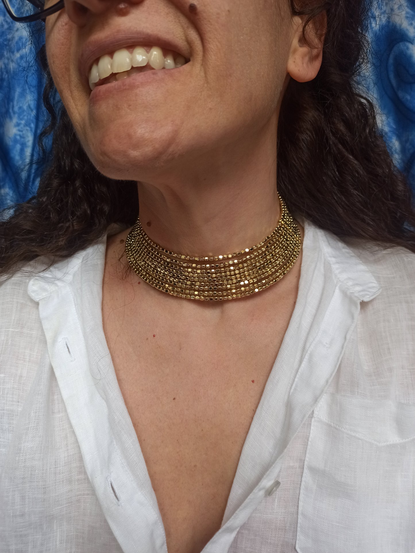 Multi-strand golden ball collar