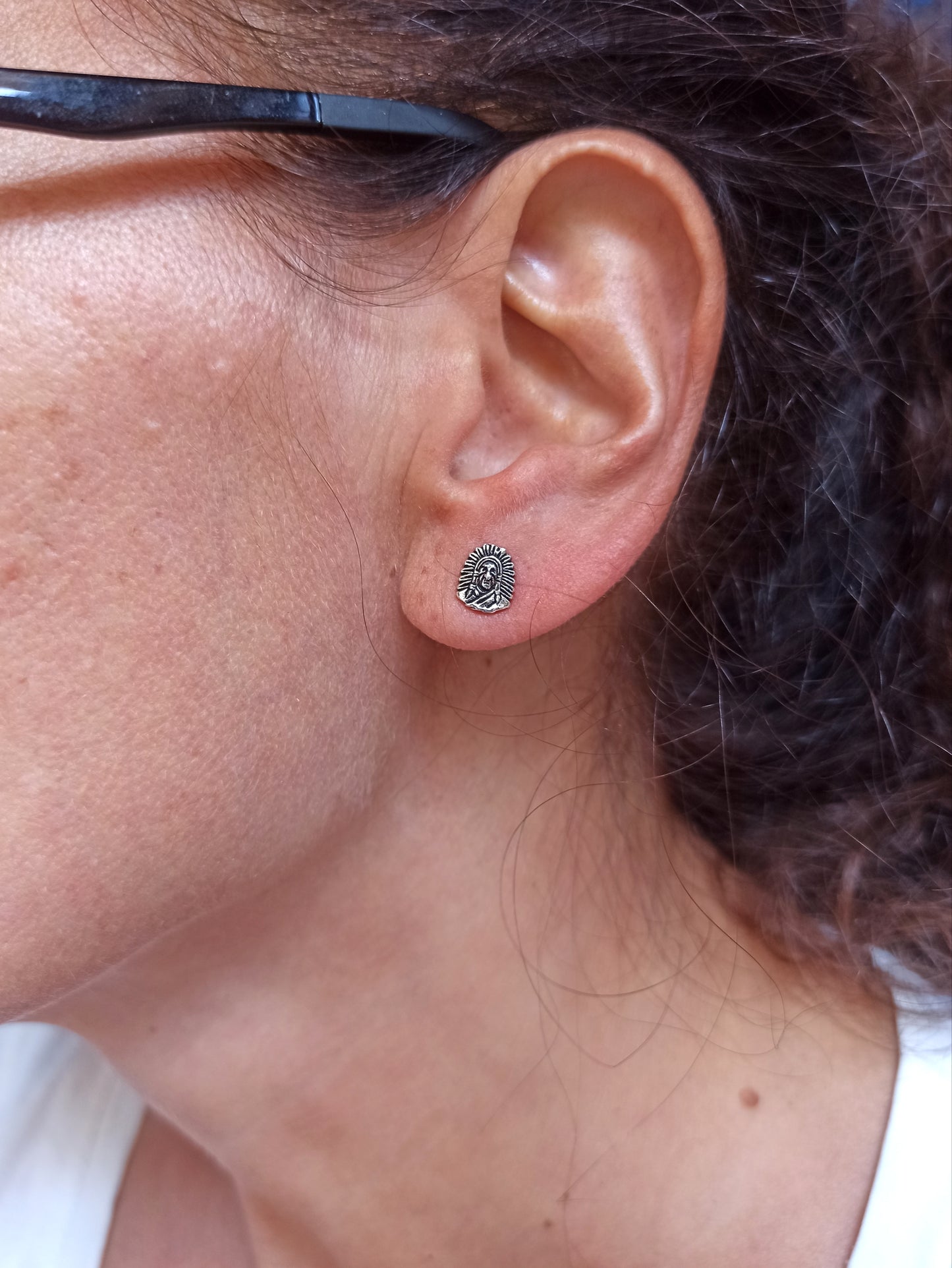 Single earring in 925 silver with an Indian chief