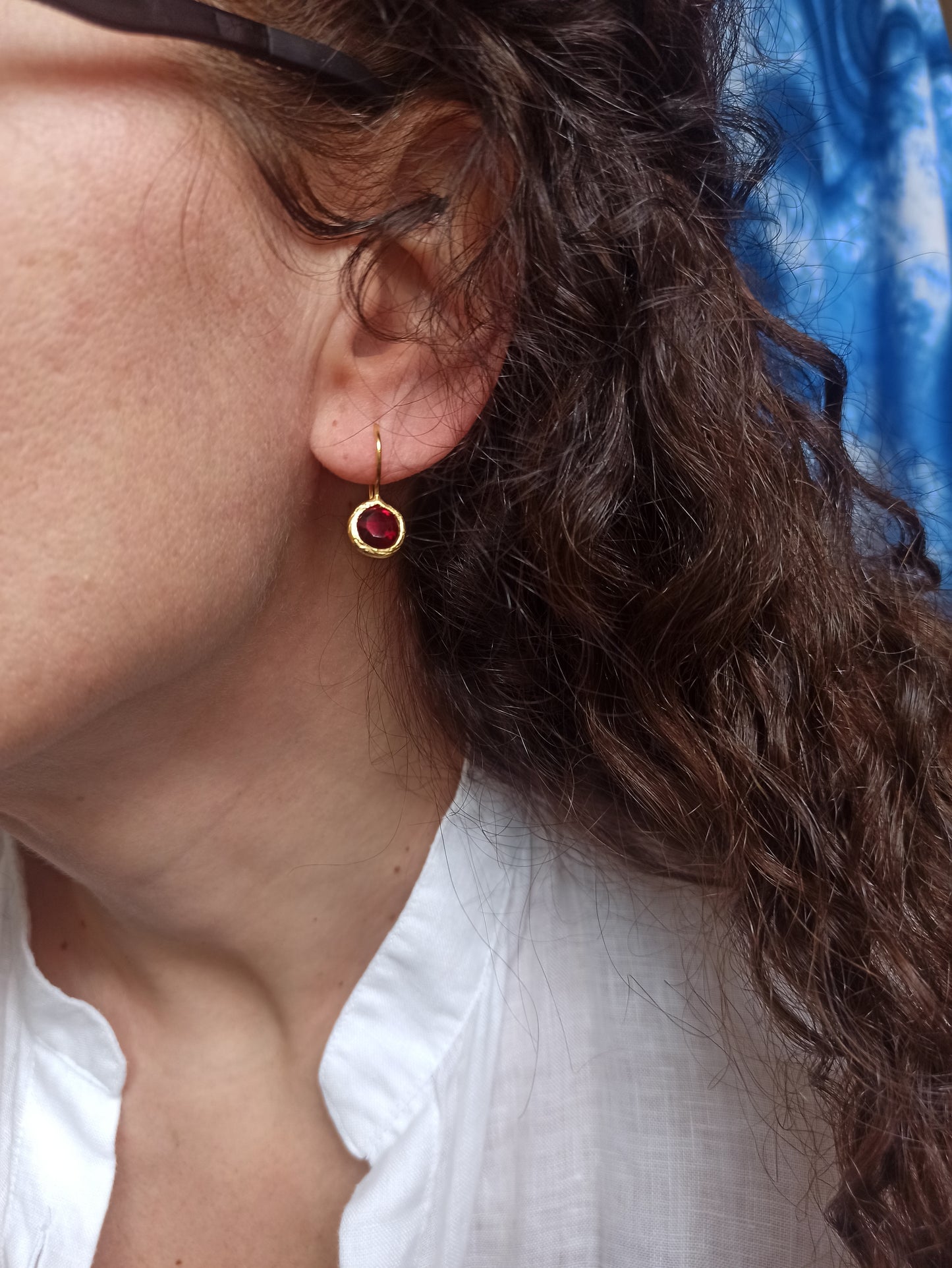 Mini round red stone earrings