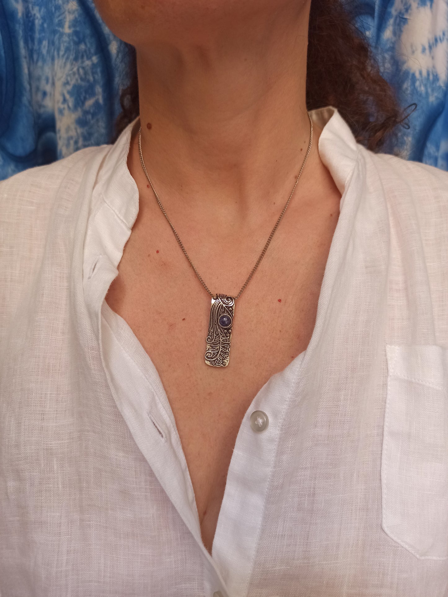 Silver necklace with lapis pendant