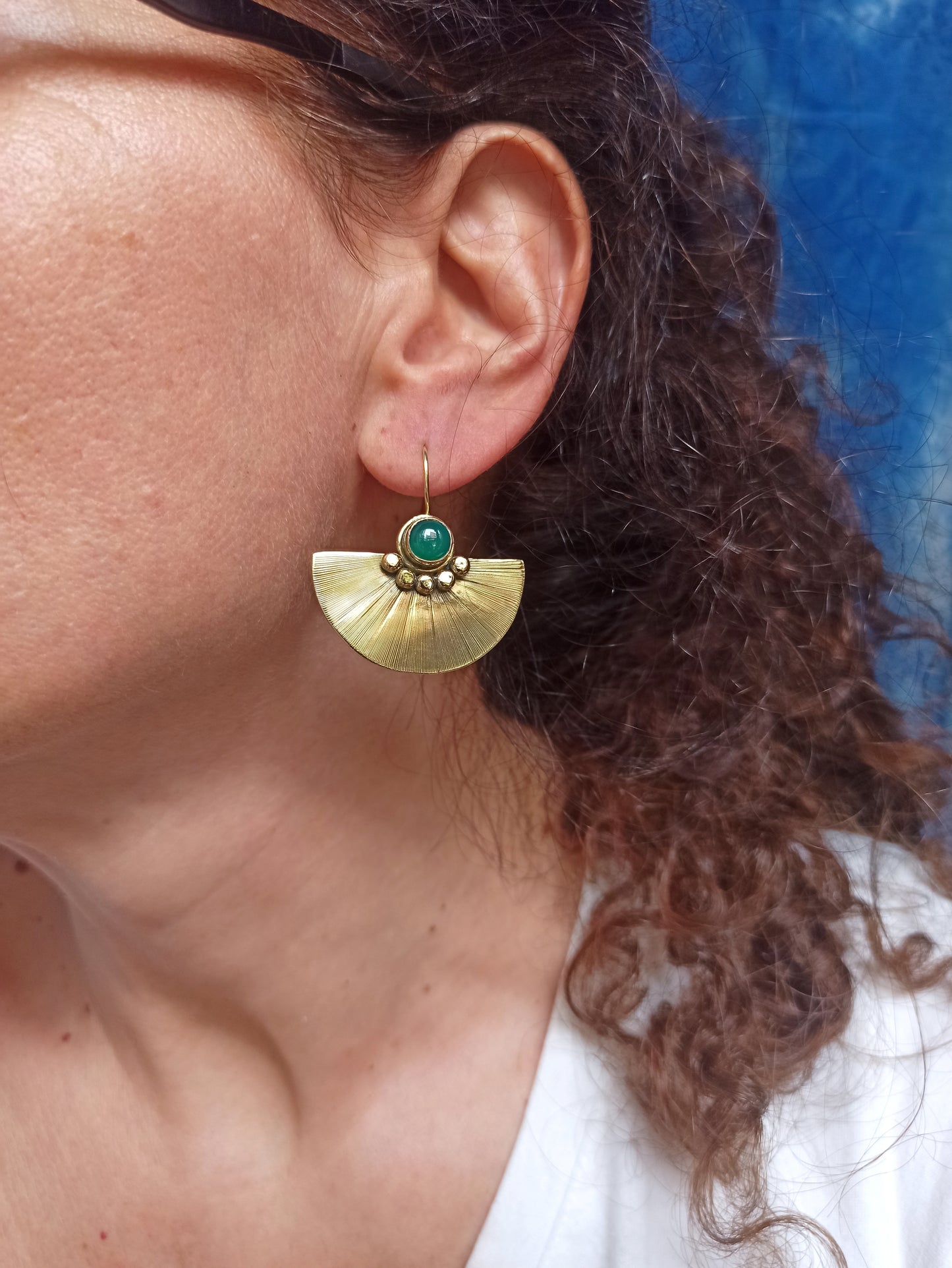 Orecchini boho dorato verde