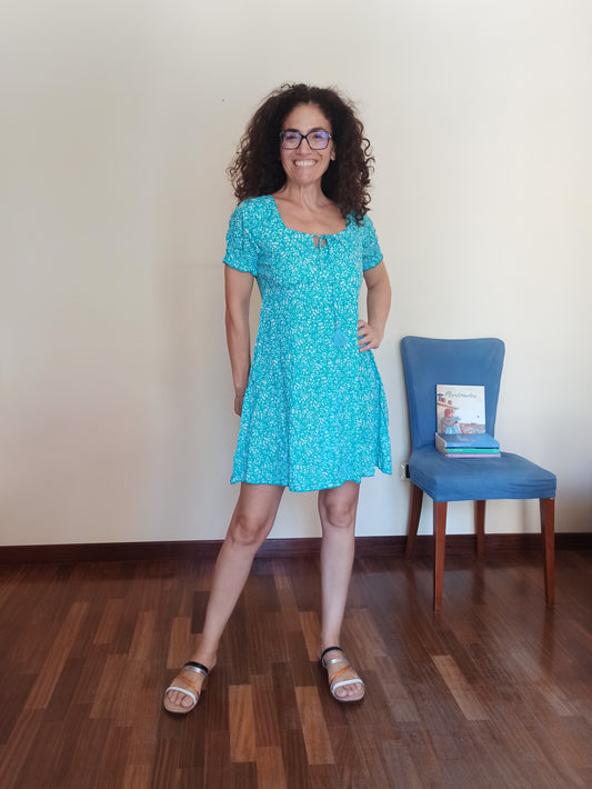 Short viscose dress size S/M A121