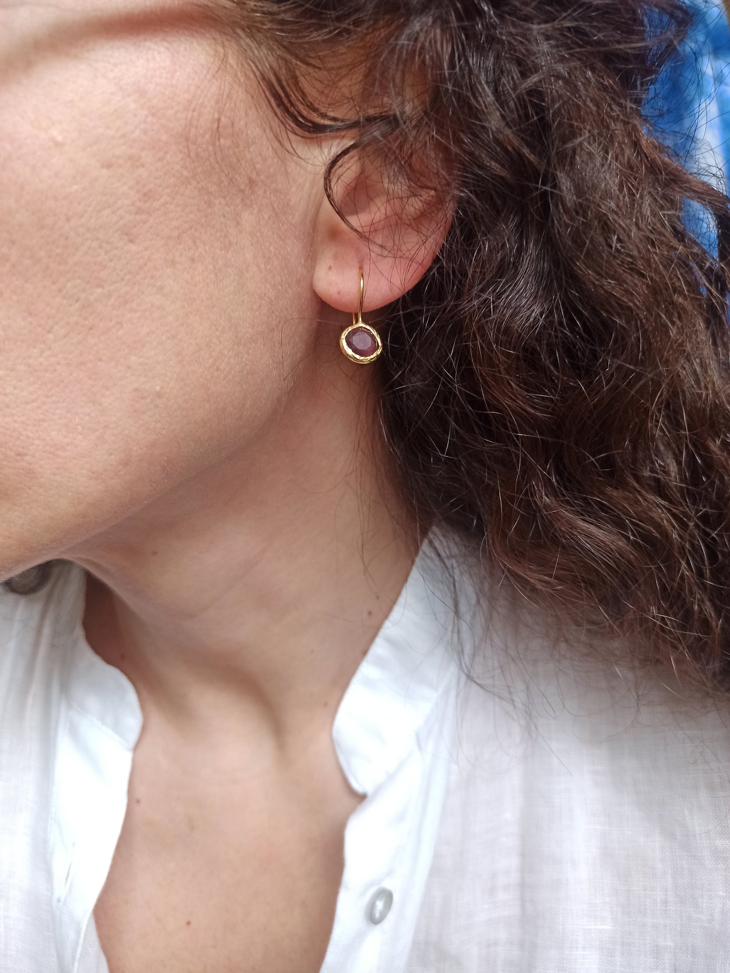 Mini round burgundy stone earrings