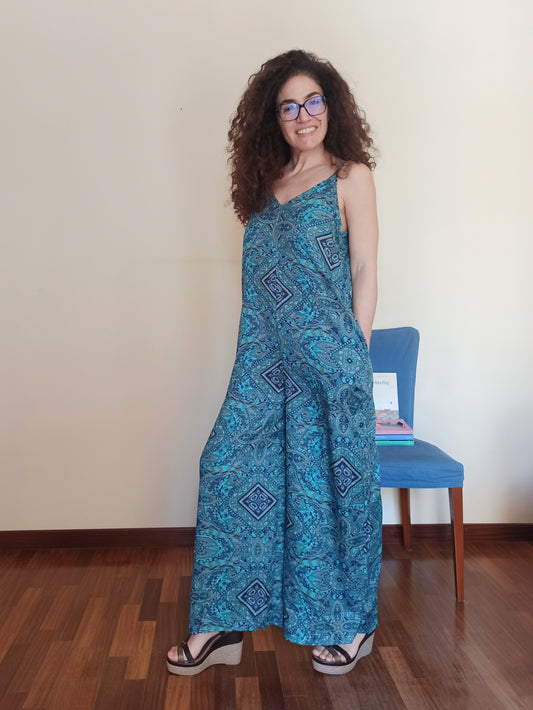 One size A37 tracksuit