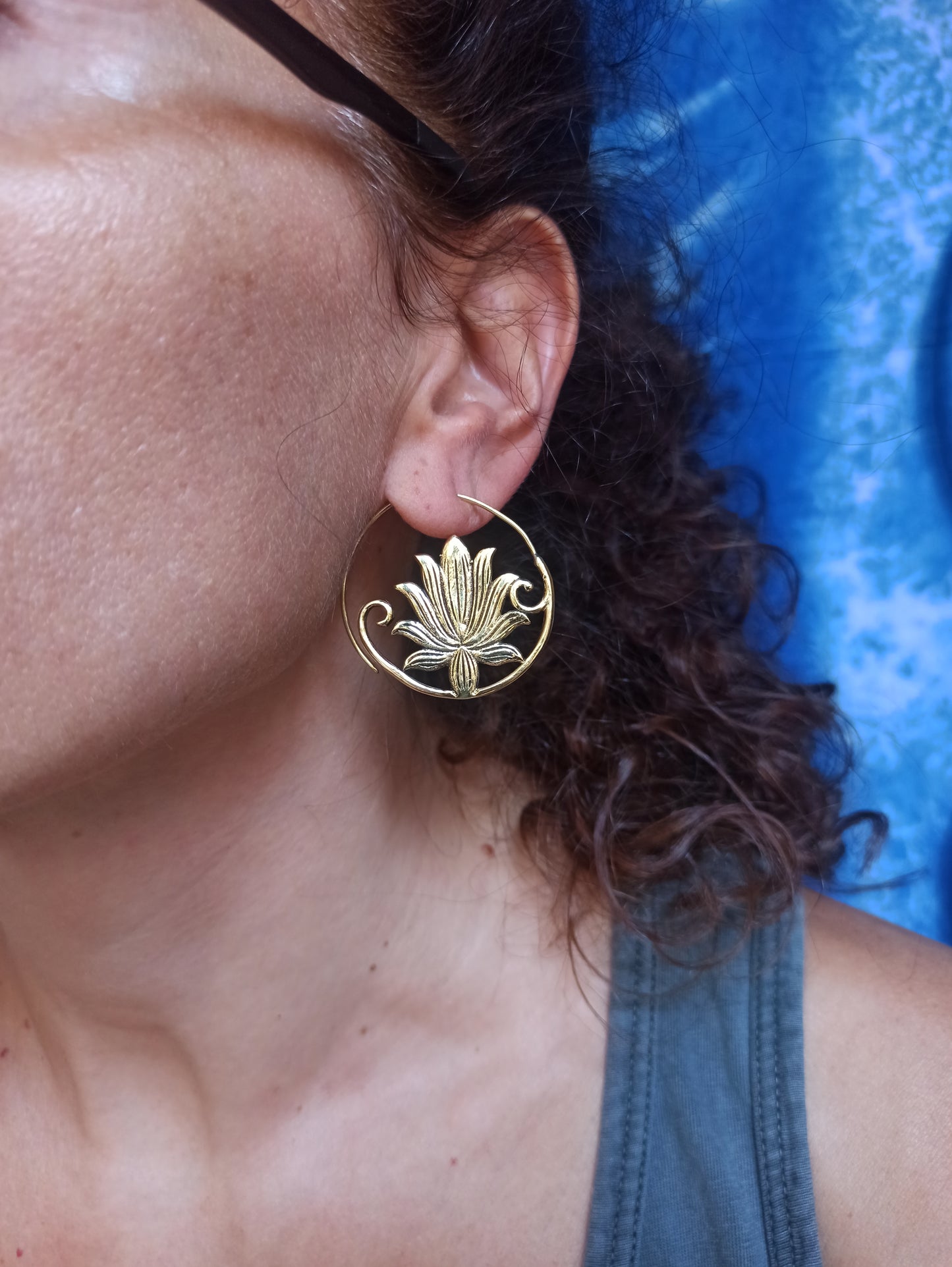 Orecchini boho dorati spirale