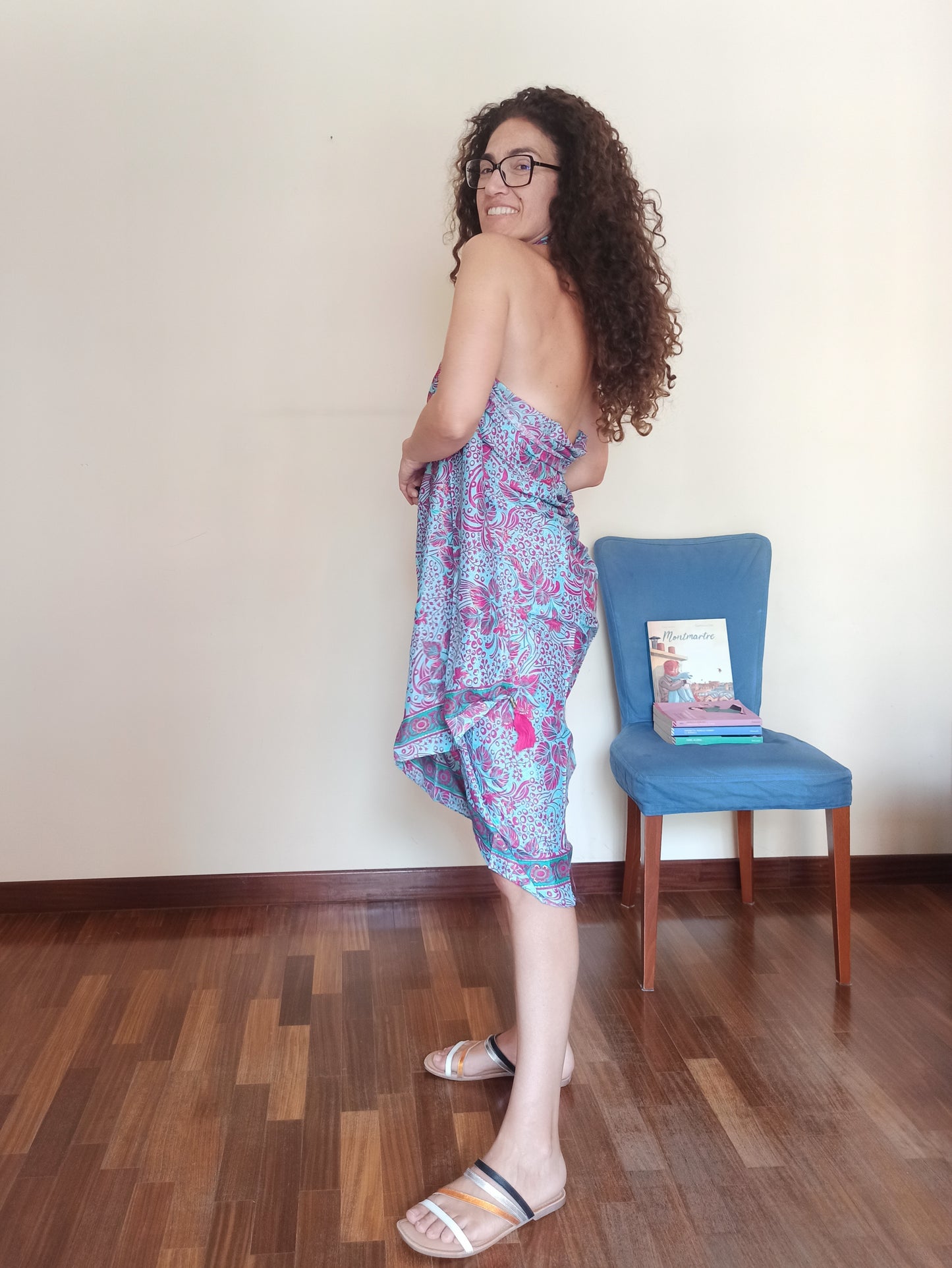 Light blue and fuchsia pareo A103