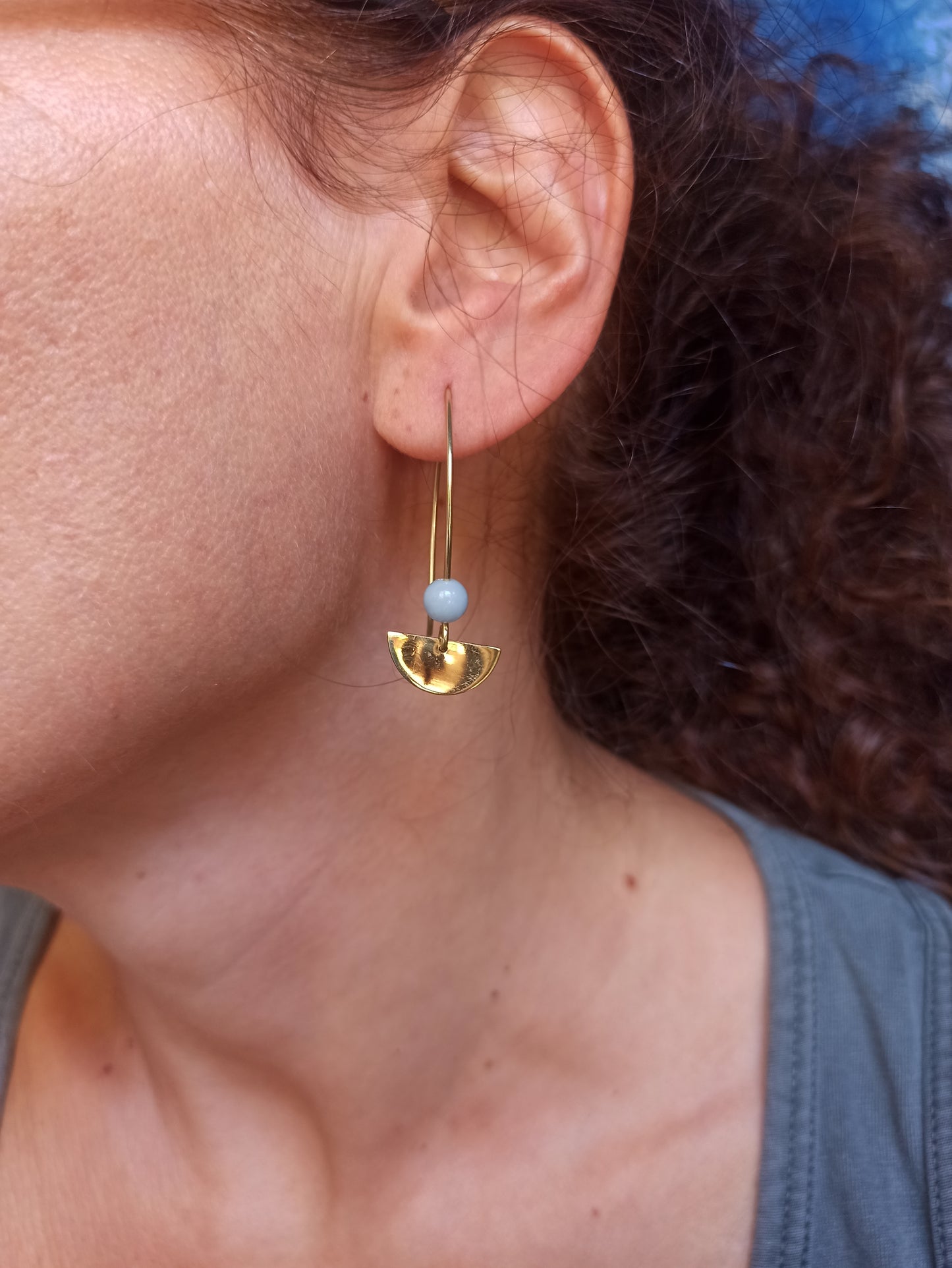 Orecchini boho dorato celeste