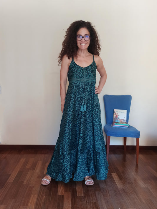 Langes Kleid Größe S/M A158