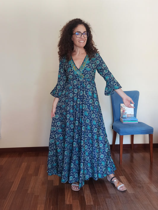 Long dress with 3/4 sleeves Size S/M A123