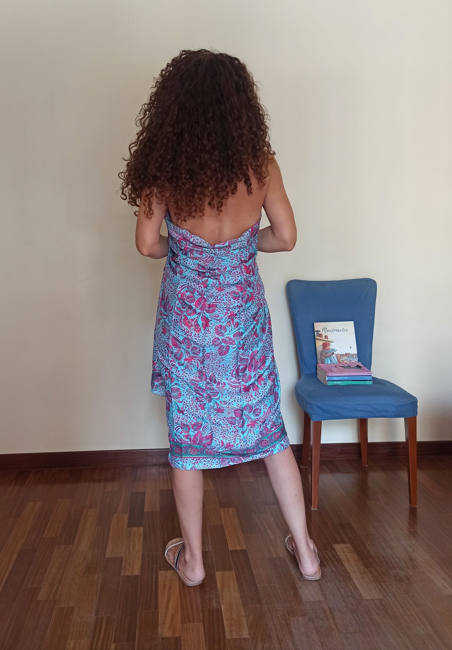 Light blue and fuchsia pareo A103