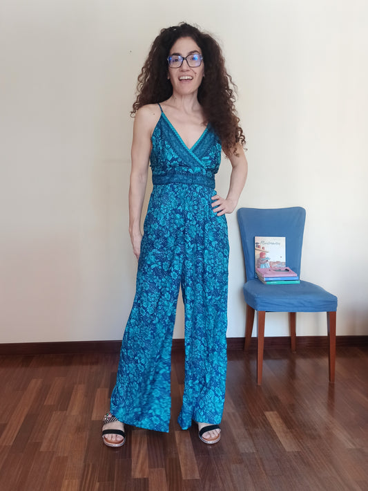 One size A63 tracksuit