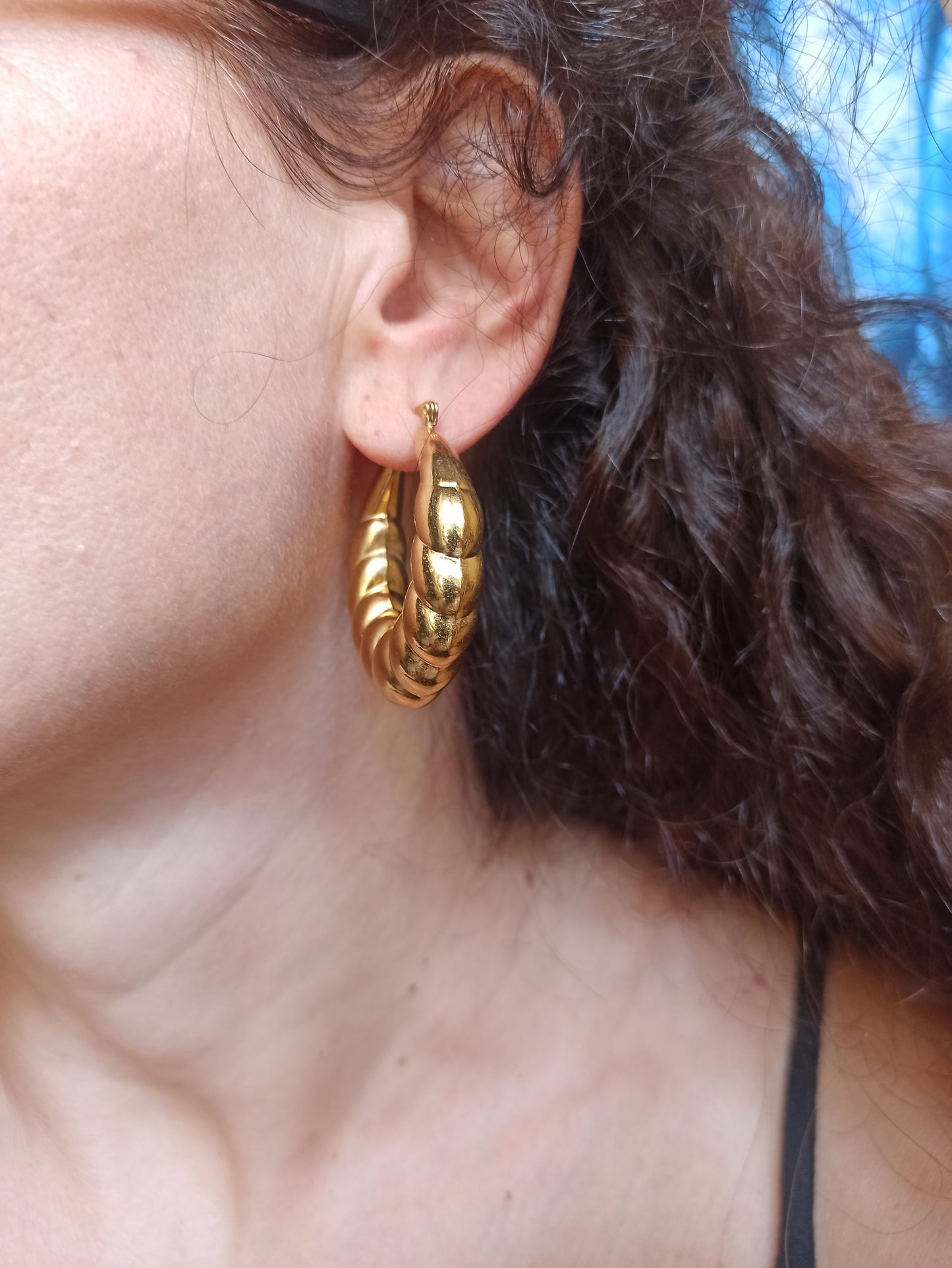 Gold plated steel earrings braided