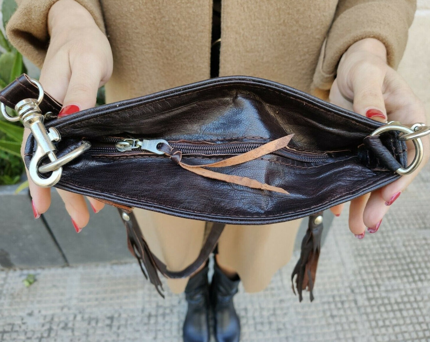 Hippie fringed leather shoulder bag