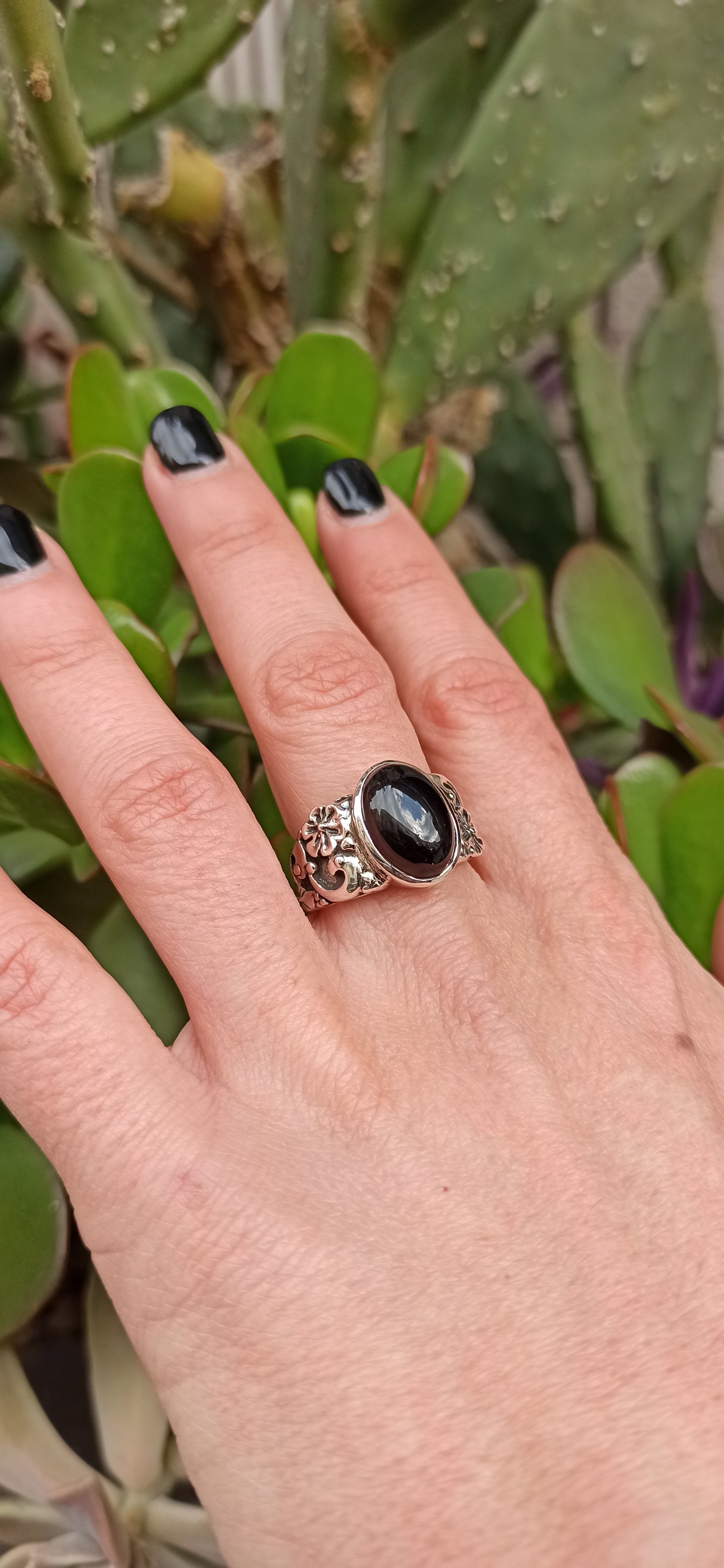 Black onyx ring