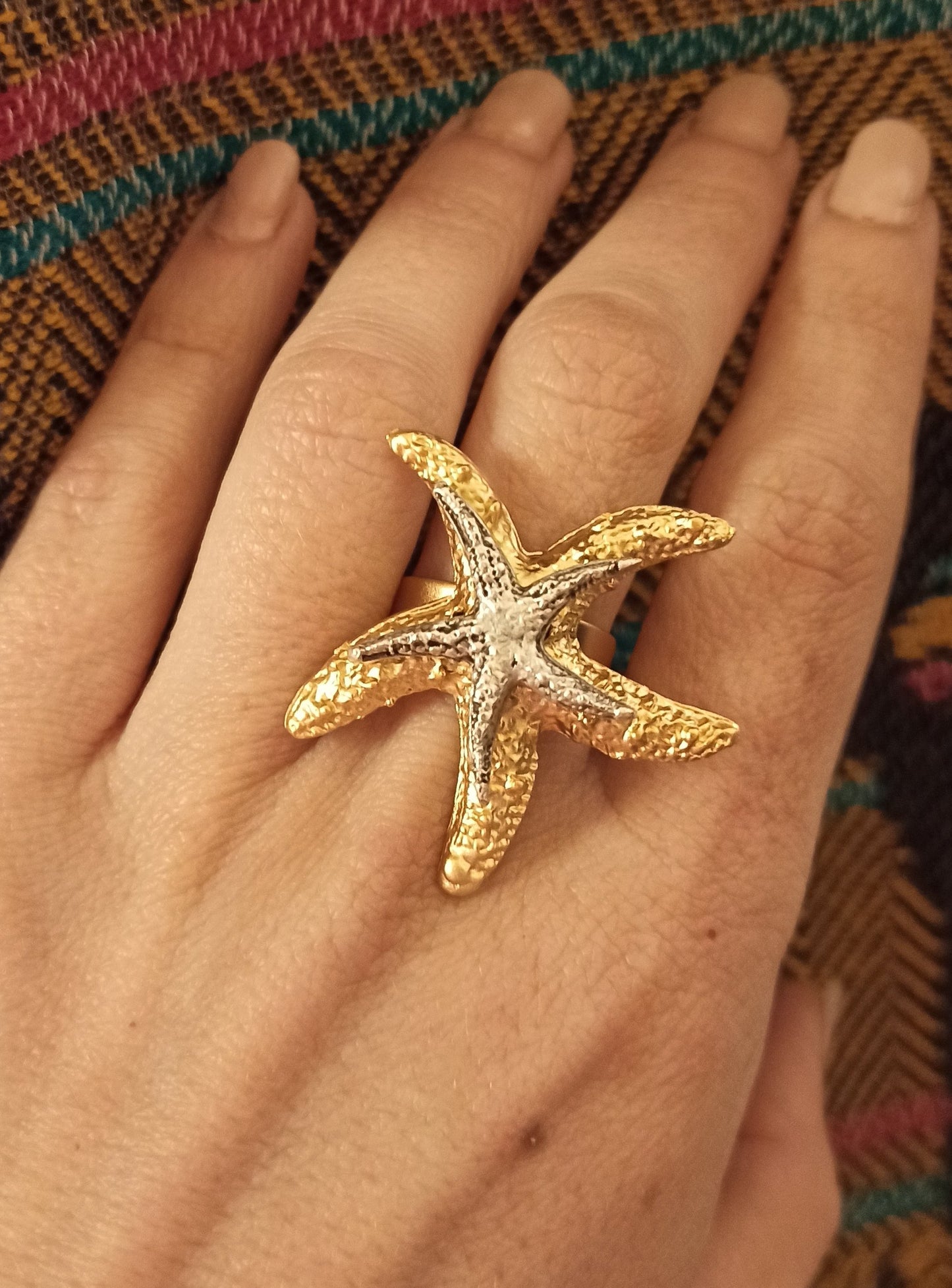 Two-tone starfish ring