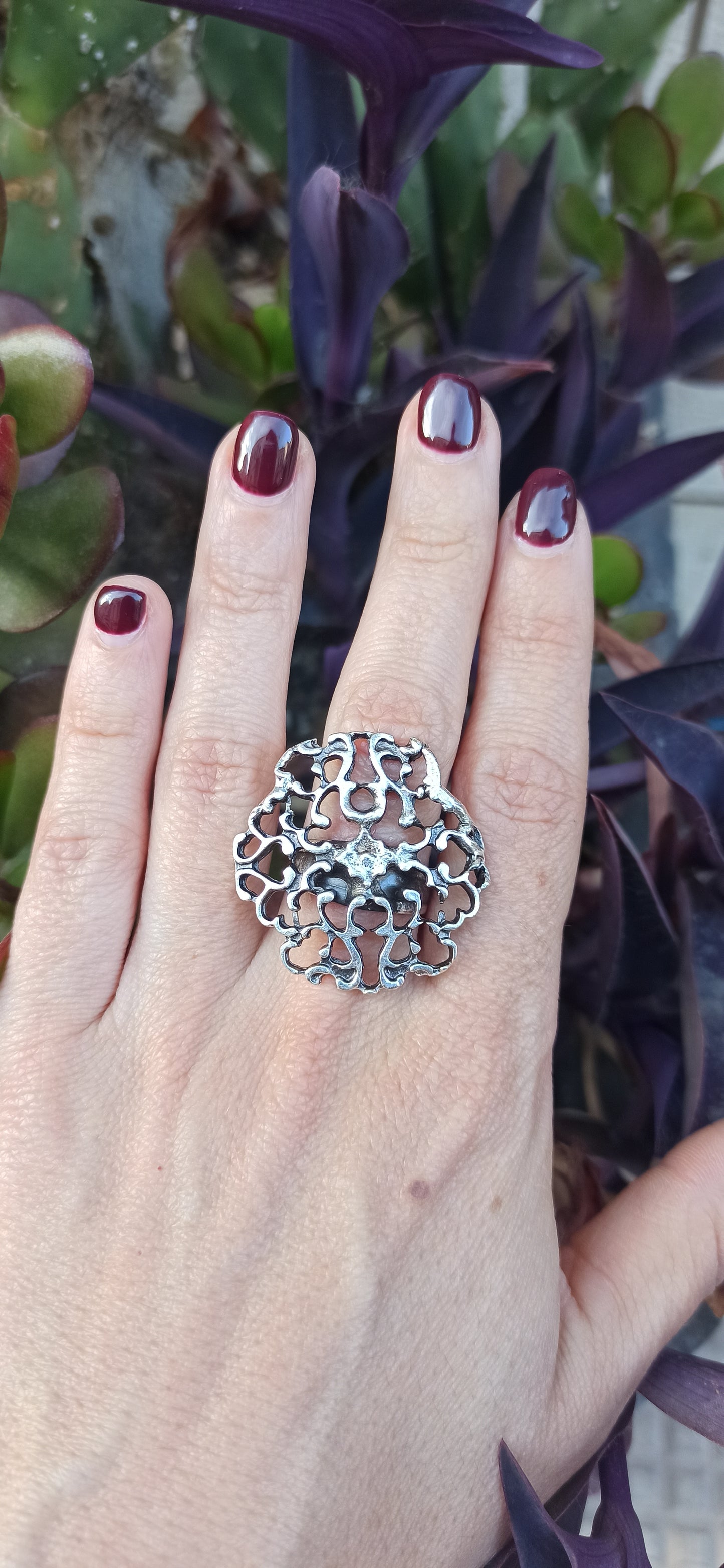 Silver lace shield ring