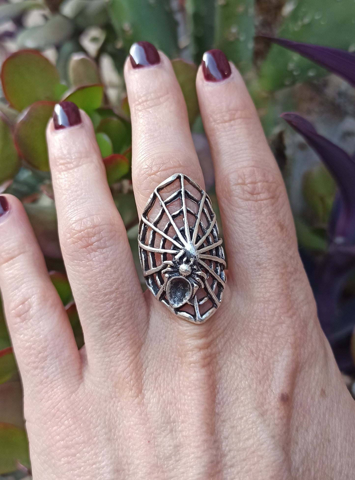 Zamak spider web band ring