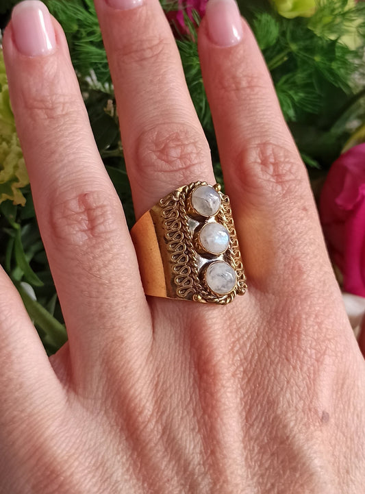 Boho 3 point band ring