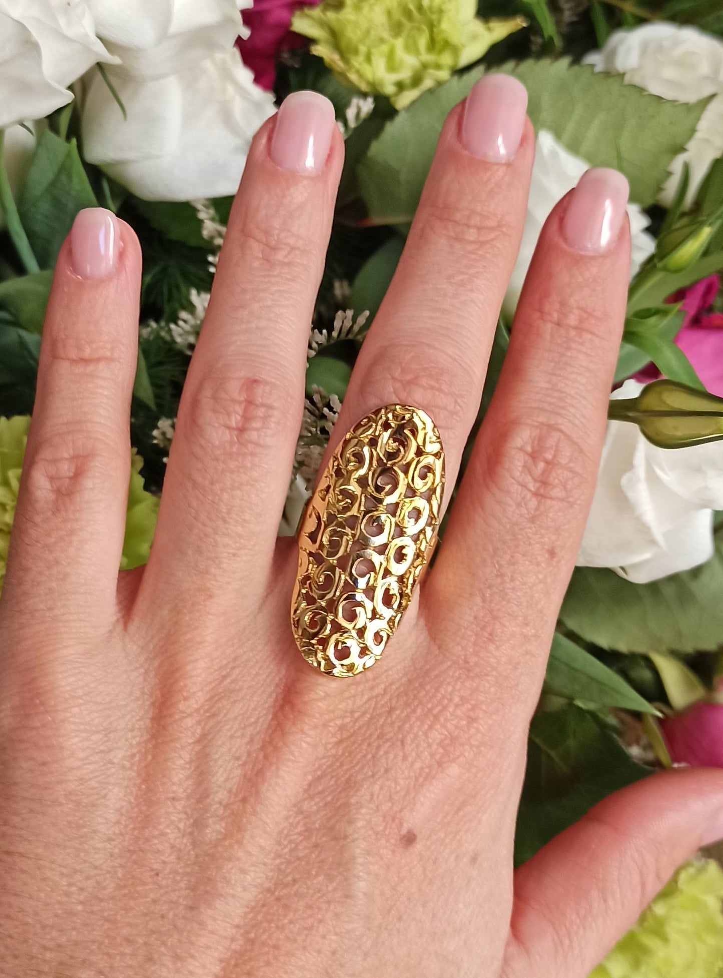 Openwork oval boho ring