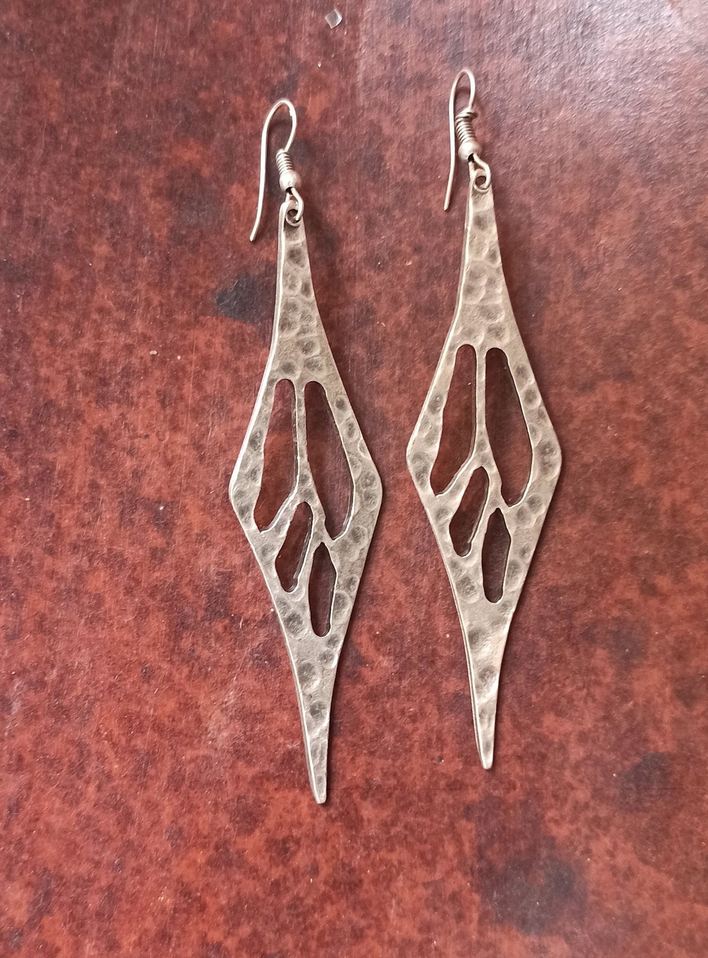 Zamak pointed design earrings