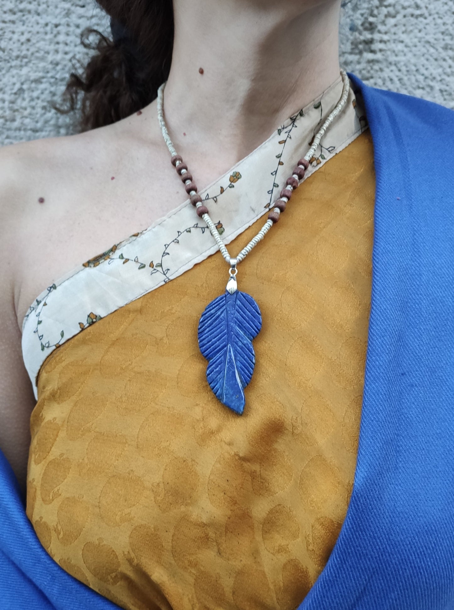 Vintage 70s necklace with hard lapis lazuli stone