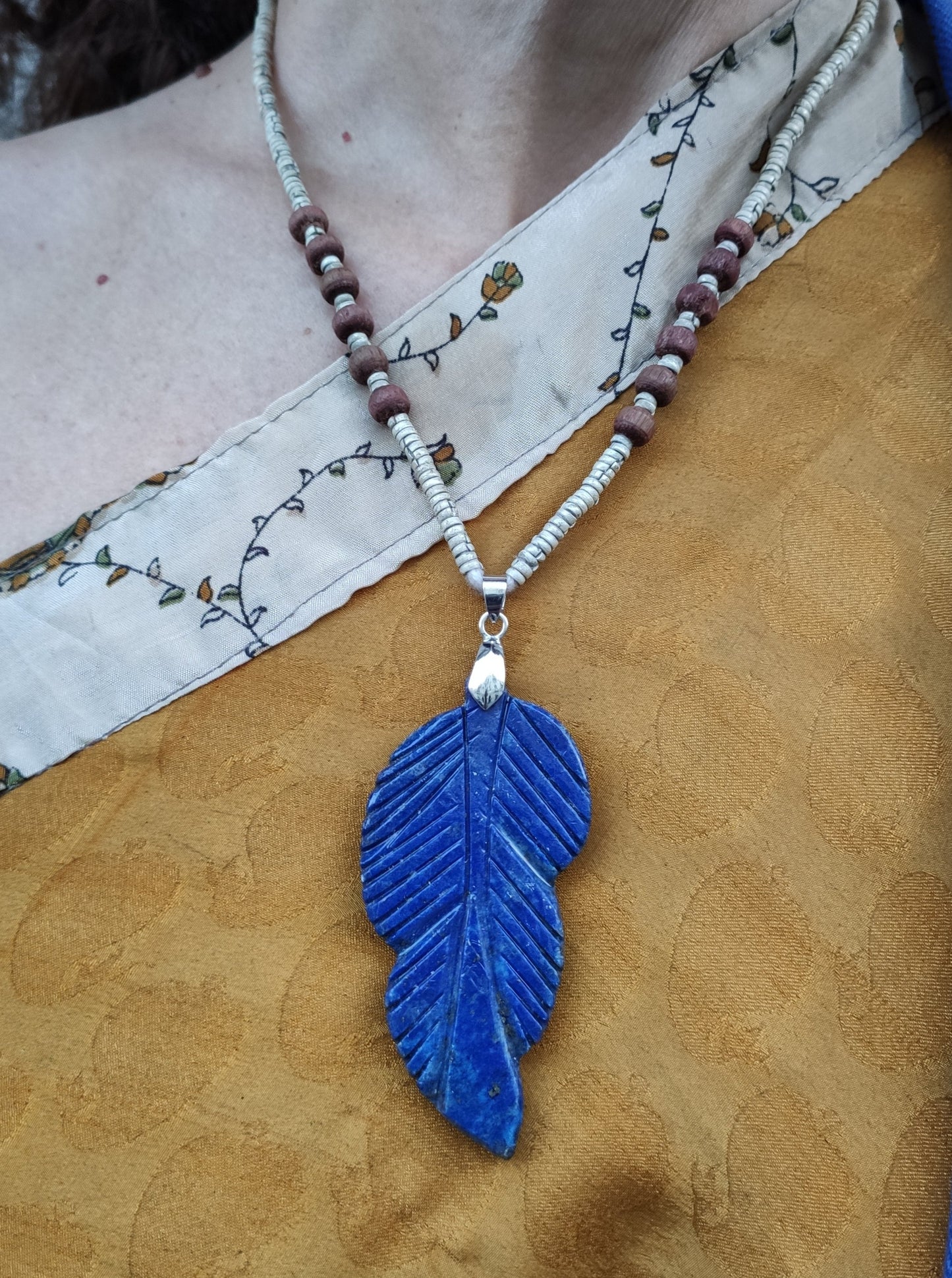 Vintage 70s necklace with hard lapis lazuli stone