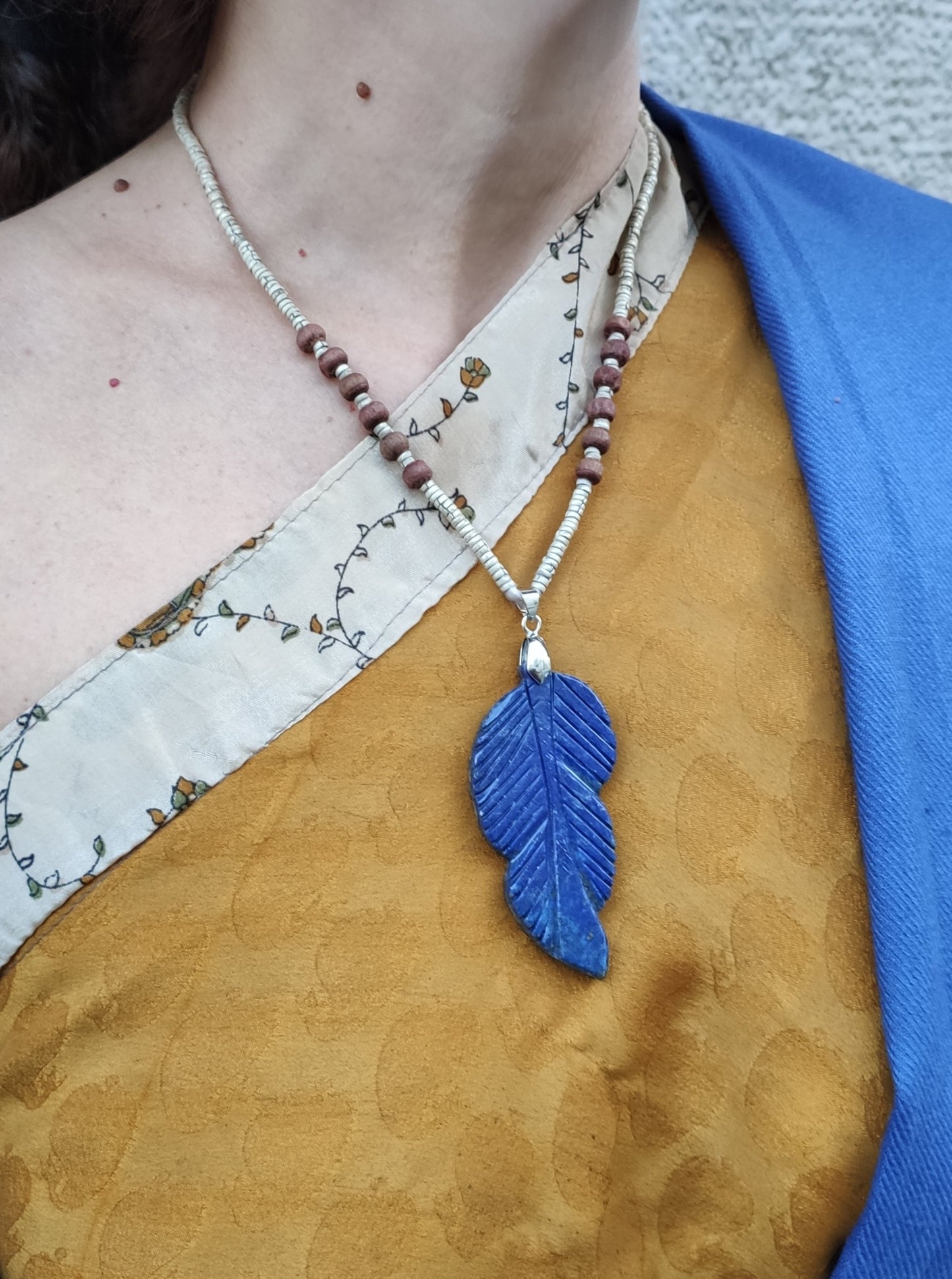 Vintage 70s necklace with hard lapis lazuli stone