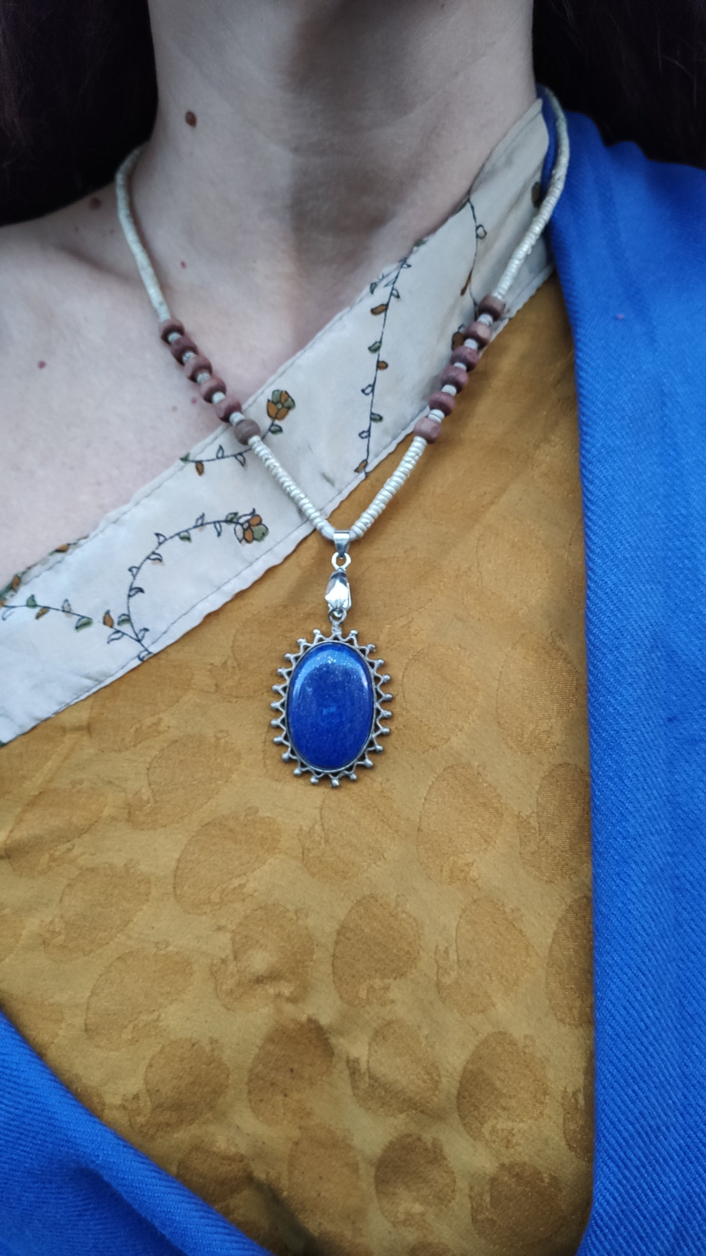 Vintage 70s necklace with hard lapis lazuli stone