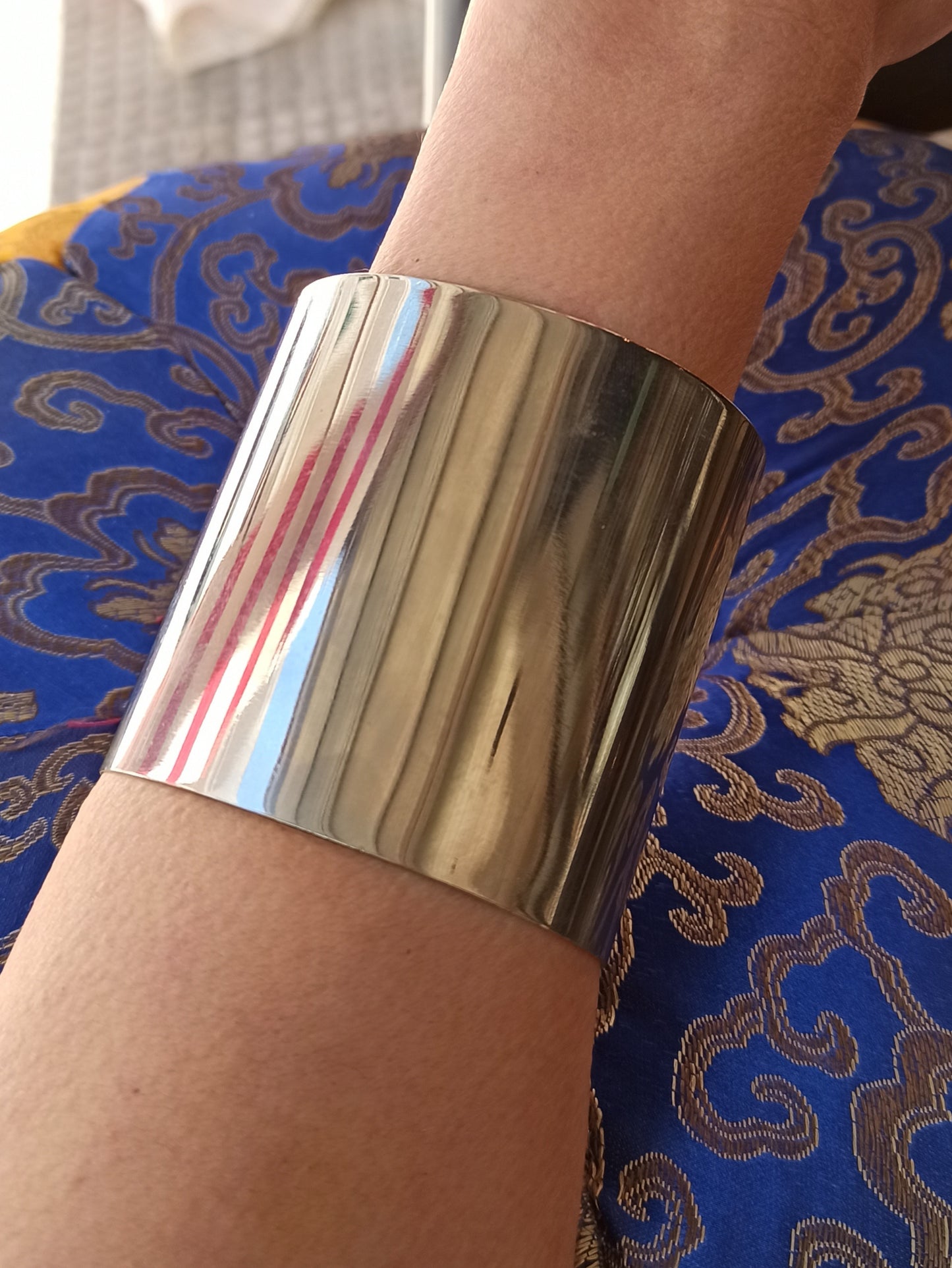 Smooth silver bangle bracelet