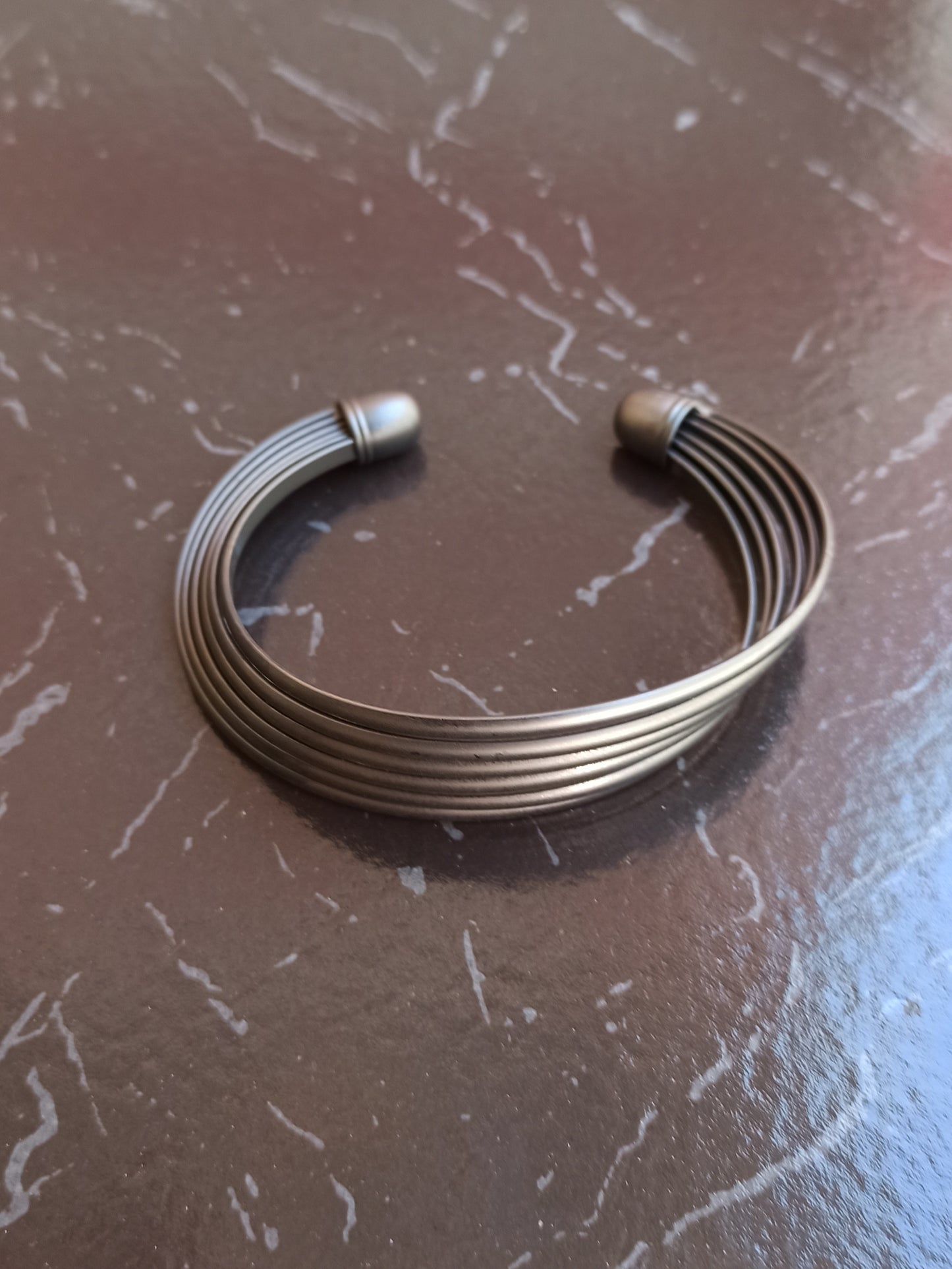 Gray wave bracelet